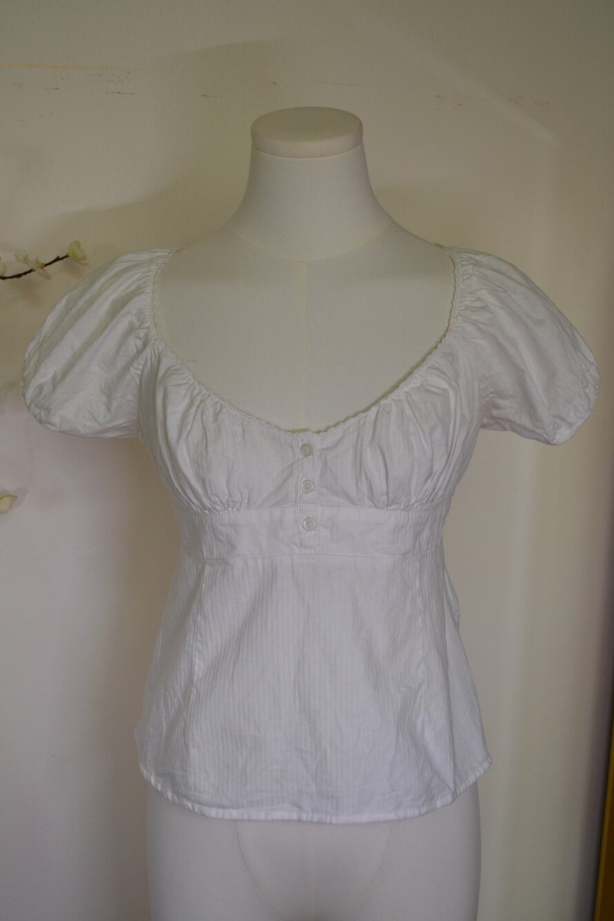 Brandy Melville 100% Cotton Puff Sleeve Sweetheart Neckline Baby Doll Blouse